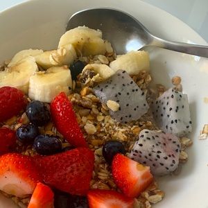 Meet your Posher, Senem